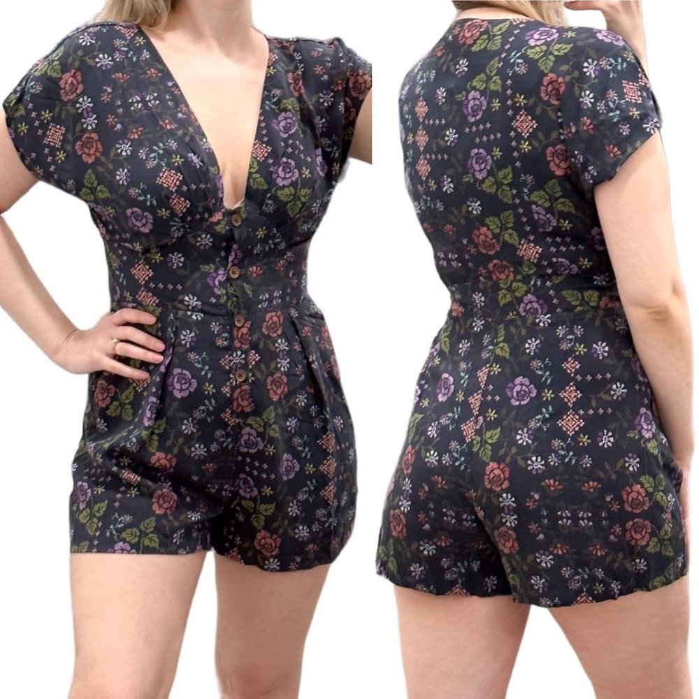 Anthropologie Laia Button Front V Neck Pleated Fall Floral Print Romper Women's